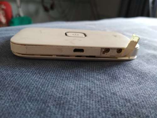 Huawei R216 4G LTE Pocket Router