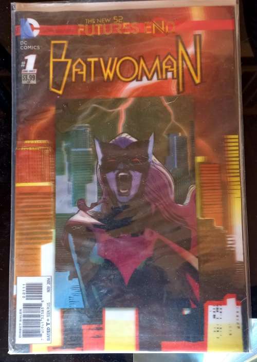 DC Collectibles: Batwoman Season 1 Figurine + 13 Batwoman Comic / Graphic Novels