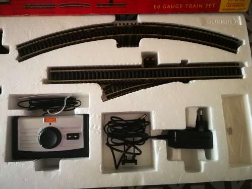 Hornby - Virgin Trains Pendolino Train Set - R1155