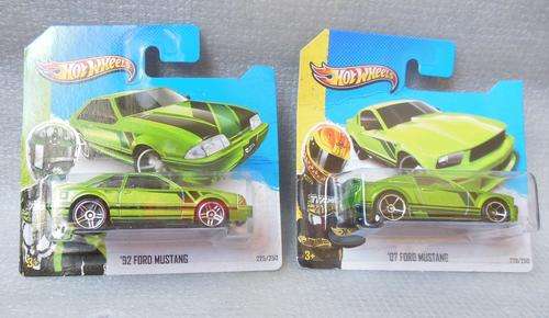 HOTWHEELS THEN & NOW SET - FORD MUSTANGS