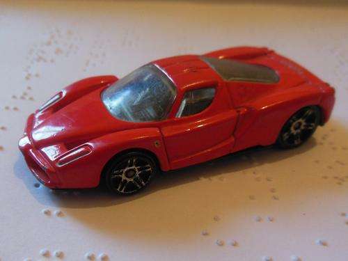 HOT WHEELS FERRARI