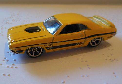 HOT WHEELS 1971 DODGE CHALLENGER