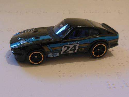 HOT WHEELS DATSUN