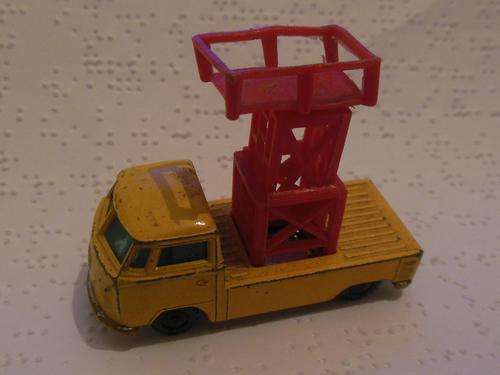 HUSKY VOLKSWAGEN TOWER TRUCK