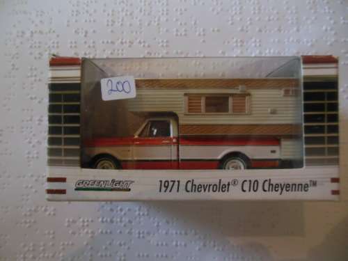 GREENLIGHT 1971 CHEVY C10 CHEYENNE CAMPER