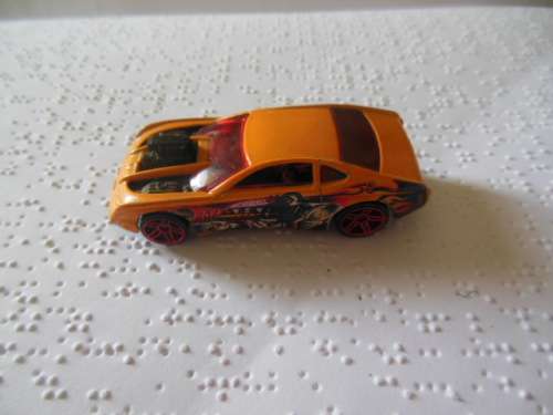HOT WHEELS