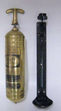 Vintage SOLID BRASS Pyrene Fire Extinguisher with wall bracket (England)- Afrikaans and English!