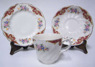 Johnson Brothers (Old Chelsea) Trio - Pretty! - Damage Free!