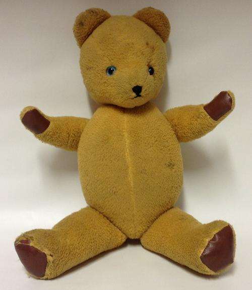 Vintage Teddy Bear with glass eyes, crier and fully jointed - 45cm tall!