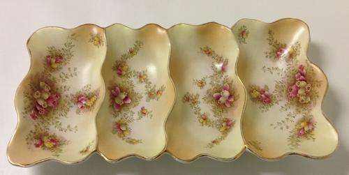 Carlton Ware (Stoke on Trent) - Vintage HAND PAINTED 4 division snack dish (31x16.5cm)- Delightful!