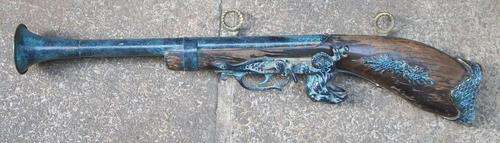 Replica of an Antique Blunderbuss - 69cm long - Wood and Metal - Stunning Decoration!