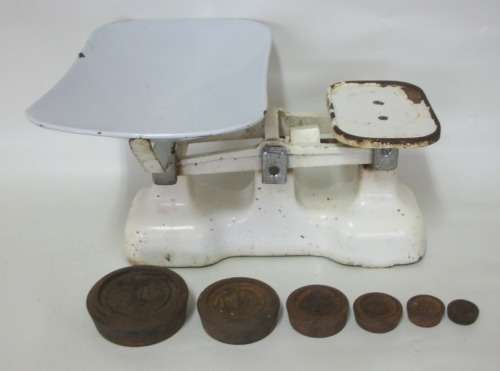 Vintage Kitchen Scale complete with enamel bowl and set of cast iron weights in oz and pounds.