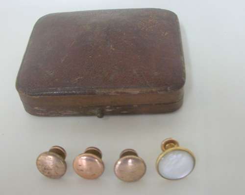 4 Antique Cufflinks in Vintage box