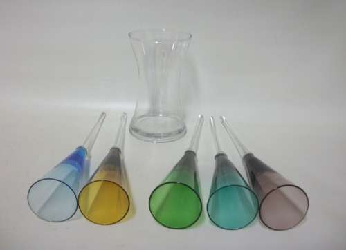 5 Colourful Champange Flutes in a sturdy vase holder - Perfect as a vase or for champagne!