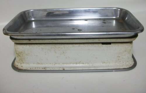Krups Perla (Germany) Vintage Enamel and Steel Scale - Measures Pounds and Ounces