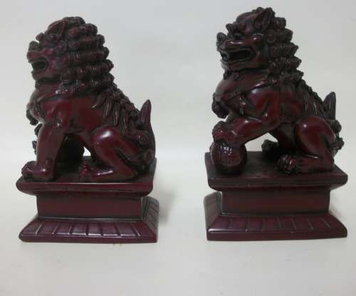 Pair of Temple Dogs/Foo Dogs (Symbol for Prosperity and Success)  - Red Resin - 11.5cm tall