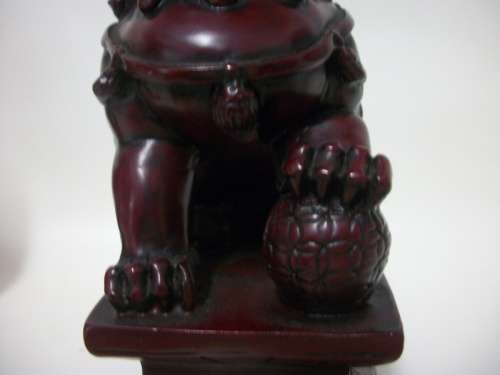 Pair of Temple Dogs/Foo Dogs (Symbol for Prosperity and Success)  - Red Resin - 11.5cm tall