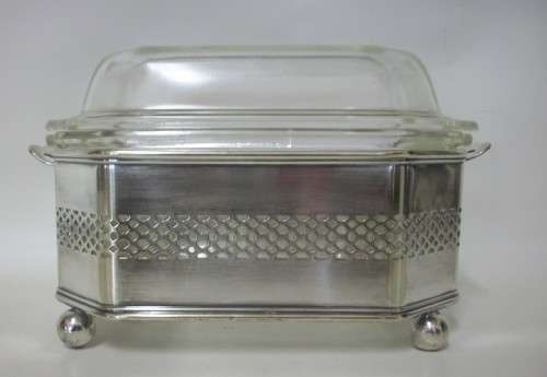 Glass Serving Bowl with Lid in Silver plated holder - Beautiful for your table! 23x14cm