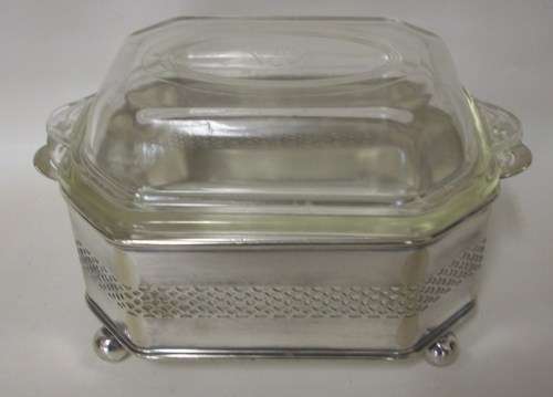 Glass Serving Bowl with Lid in Silver plated holder - Beautiful for your table! 23x14cm