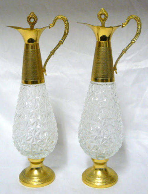 A pair of CLARET Jugs, complete with stoppers - Lovely! R1 N/R!!!