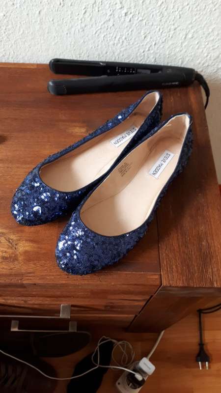 Steve Madden blue sequin pumps (size 10 US)