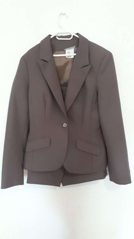 Size 34 Chocolate Imagemakers Jacket