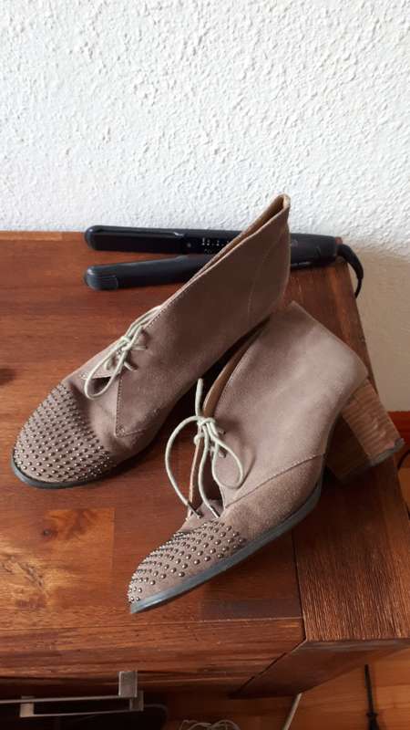 Suede Size 8 Urban Booties