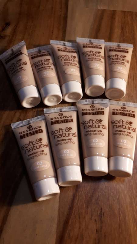 Essence Soft & Natural Foundation Bundle x9