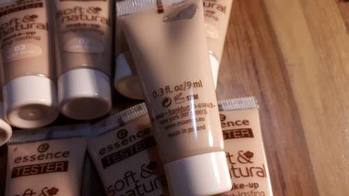 Essence Soft & Natural Foundation Bundle x9