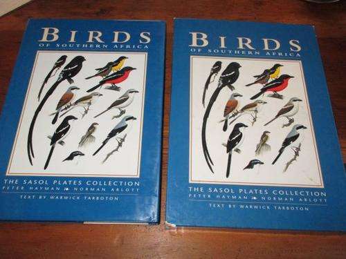BIRDS OF SOUTHERN AFRICA (The Sasol Plates Collection) - Hayman, Arlott, Tarboton (in slipcase)