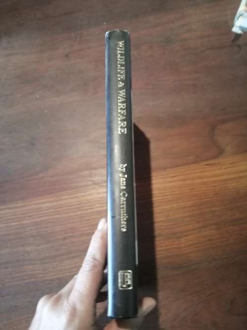 WILDLIFE and WARFARE: The Life of James Stevenson-Hamilton - Jane Carruthers