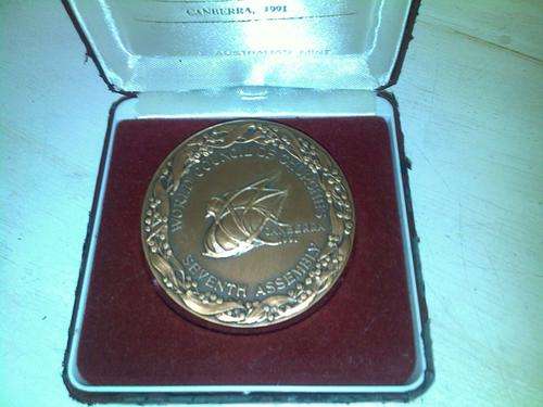 *RARE* Canberra Medallion *RARE*