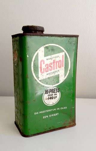 VINTAGE CASTROL ONE QUART HI-PRESS OIL TIN OR CAN