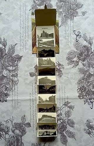WW1 Novelty Fold-Out Frame Post Card - 'News and Views from Edinburgh'
