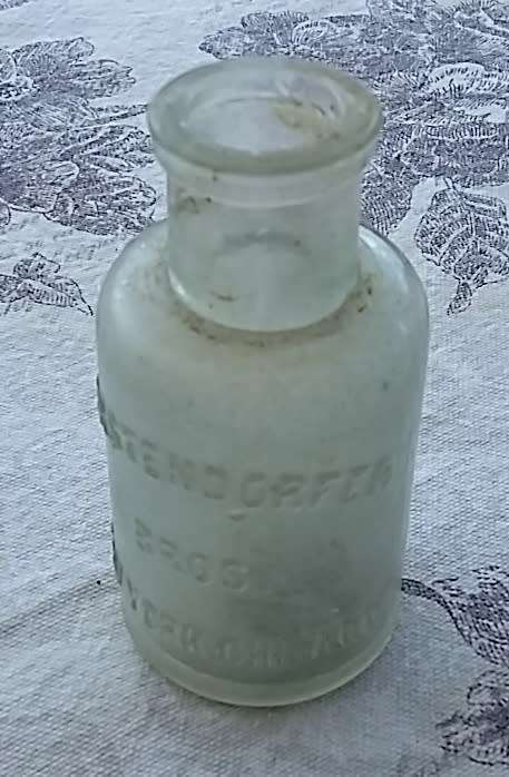 1890's Gerstendorfer Bros New York Chicago Embossed 'Japanese Gold Paint' Glass Bottle