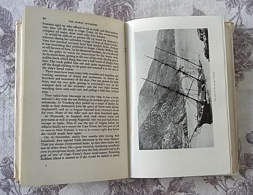 Timber and Tides - The Story of Knysna and Plettenberg Bay by Winifred Tapson