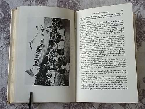 Timber and Tides - The Story of Knysna and Plettenberg Bay by Winifred Tapson