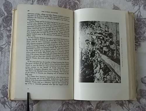 Timber and Tides - The Story of Knysna and Plettenberg Bay by Winifred Tapson