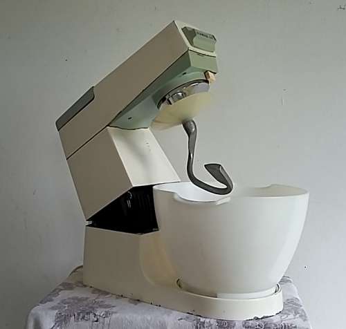 Vintage Kenwood Chef Mixer with Attachments!!!