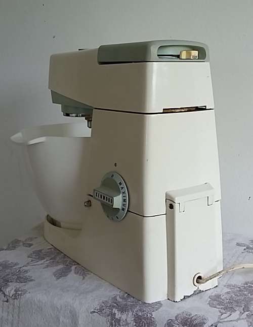 Vintage Kenwood Chef Mixer with Attachments!!!