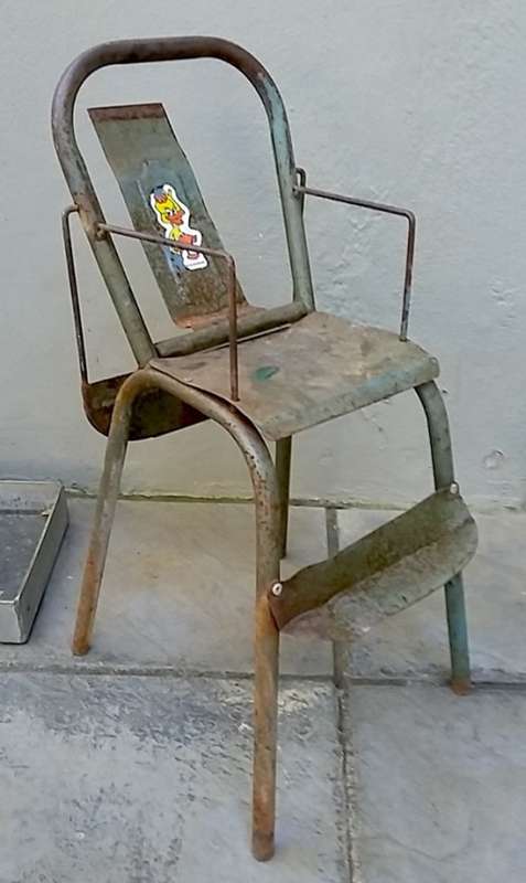 Original 'Afrikander' Toys Metal Dolls High Chair with 'fold-up' action
