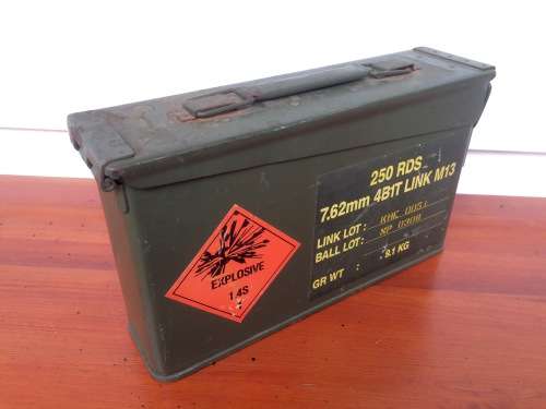 7.62mm 250 ROUND 4B1T LINK M13 STEEL AMMO BOX WITH CLASP