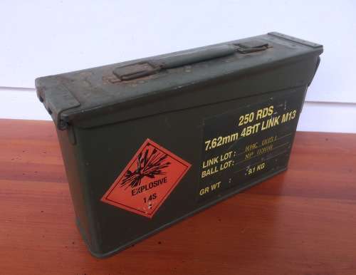 7.62mm 250 ROUND 4B1T LINK M13 STEEL AMMO BOX WITH CLASP