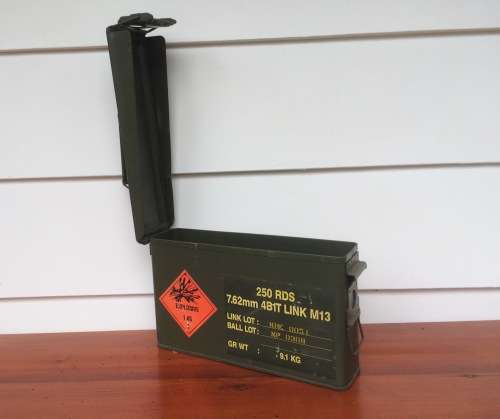 7.62mm 250 ROUND 4B1T LINK M13 STEEL AMMO BOX WITH CLASP