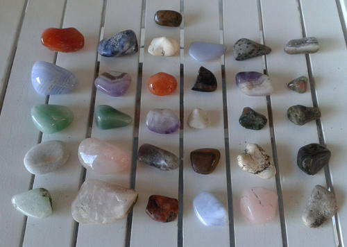 STARTER GEMSTONE COLLECTION OF 31 STONES