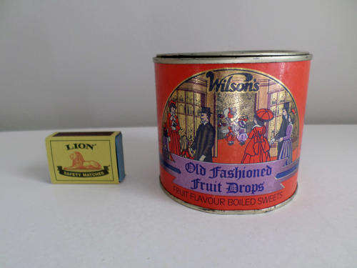 VINTAGE WILSONS OLD FASHIONED FRUIT DROPS TIN