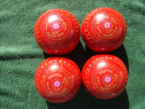 Drakes Pride PROTEA 3H bowls