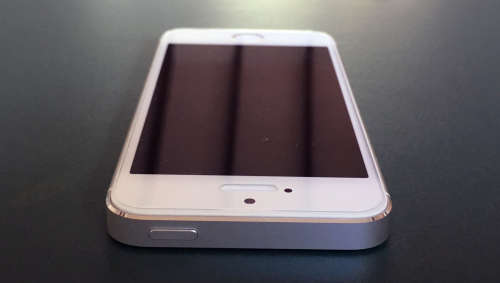 Apple iPhone 5S 64GB with box (second hand)