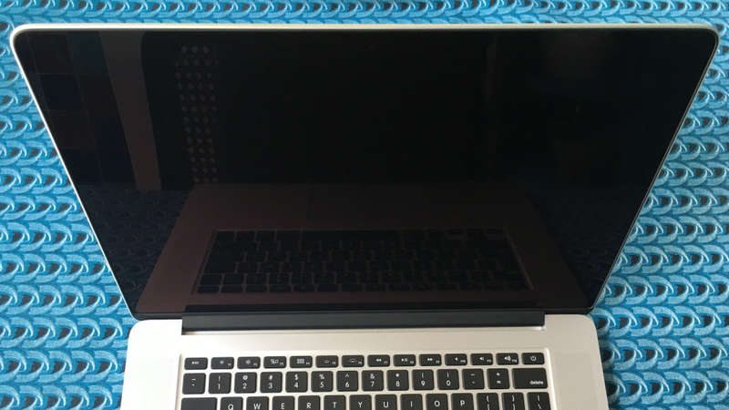 Apple MacBook Pro (15-inch, ME294LL/A) - [Quad-Core i7, 16GB RAM, 512GB SSD, GeForce GT 750M]