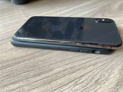 iPhone X 64GB Black